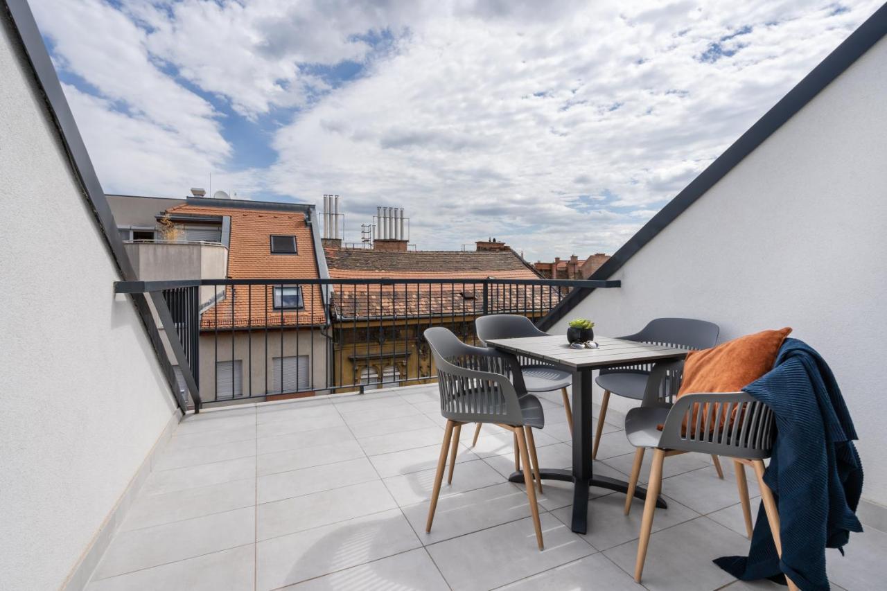 The Rose Garden Budapest Apartments Zewnętrze zdjęcie