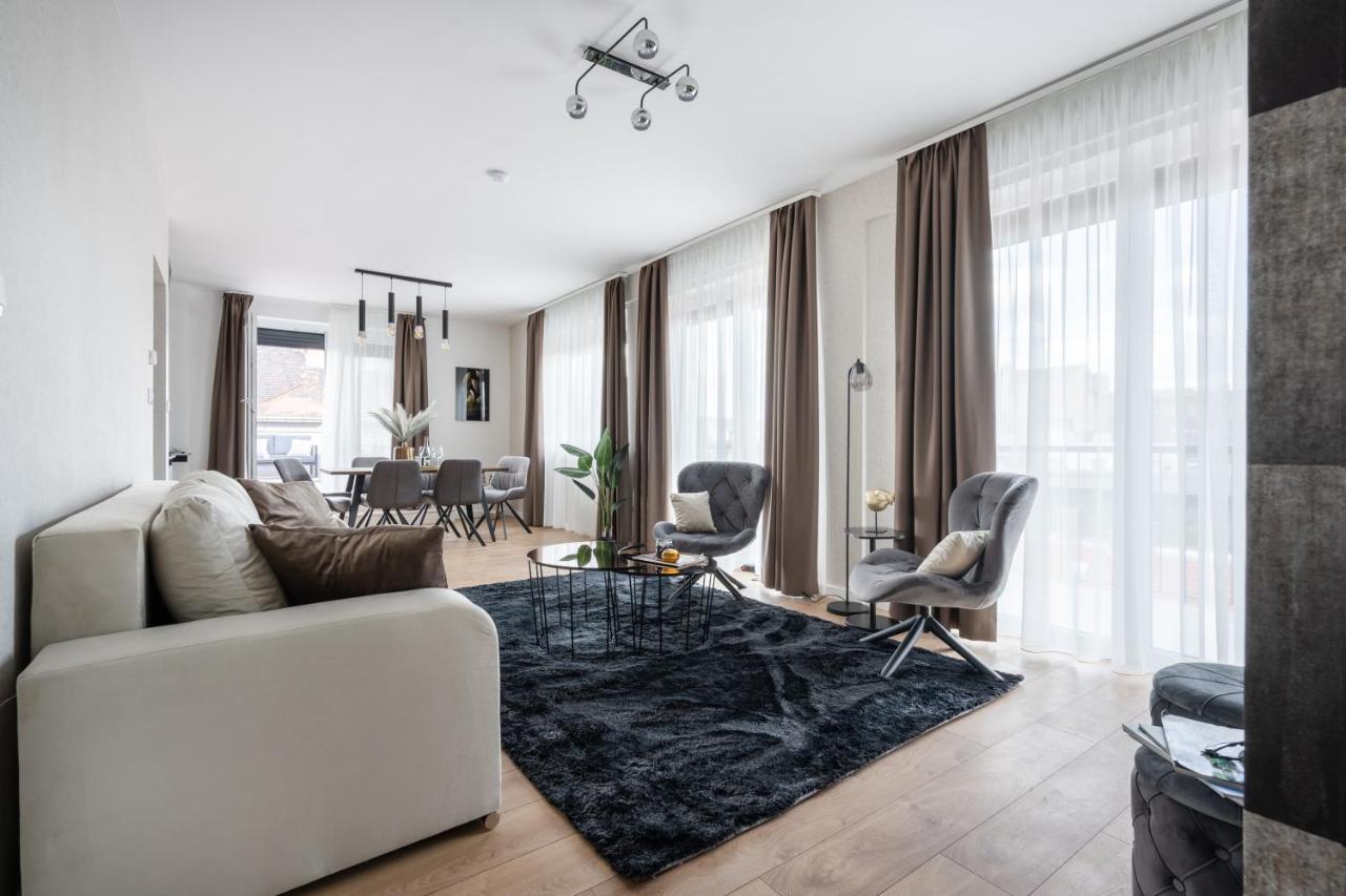 The Rose Garden Budapest Apartments Zewnętrze zdjęcie
