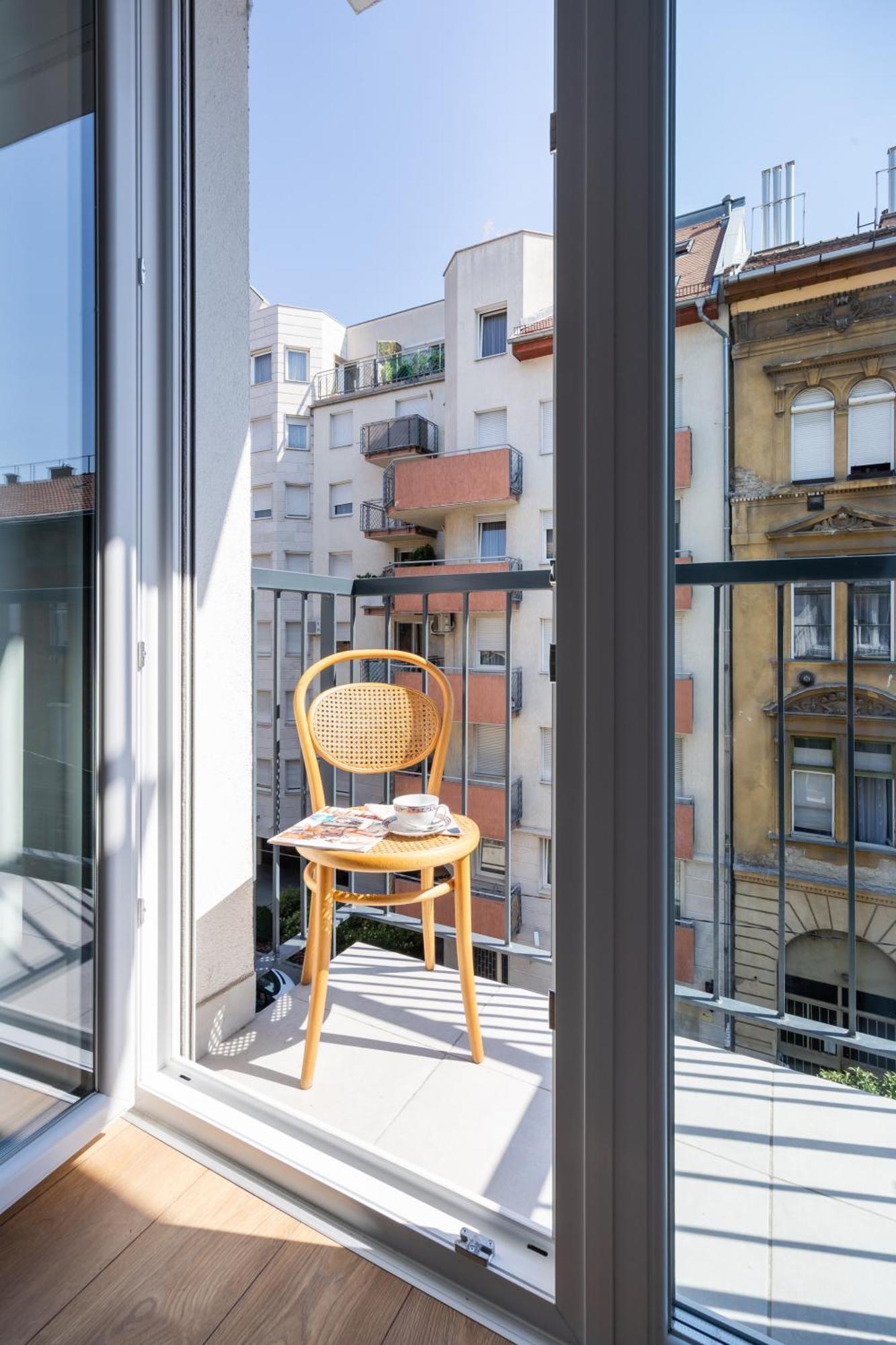 The Rose Garden Budapest Apartments Zewnętrze zdjęcie