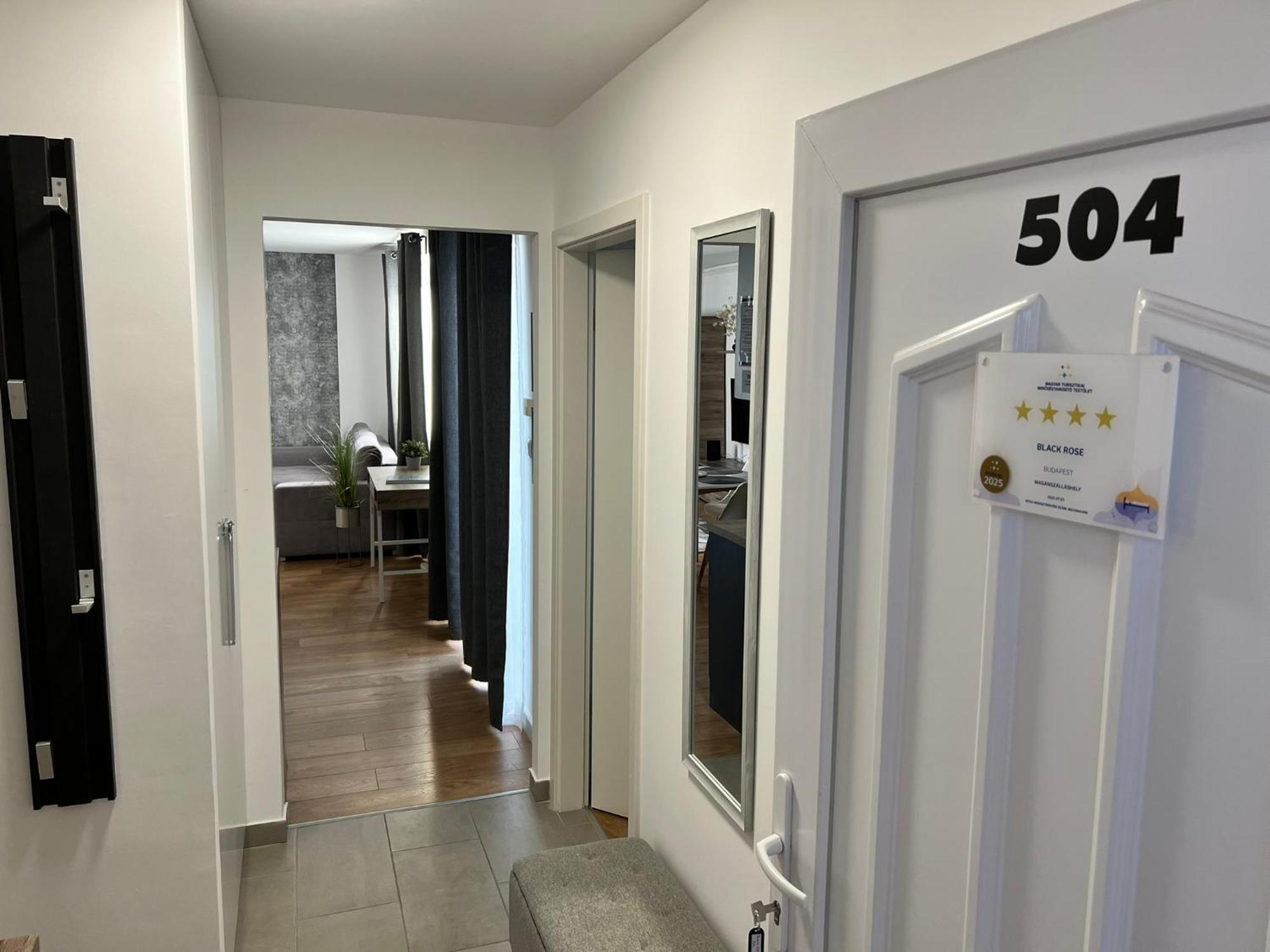 The Rose Garden Budapest Apartments Zewnętrze zdjęcie